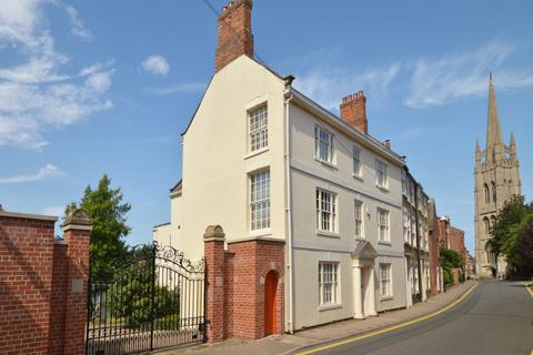 Westgate, Louth LN11 9YD 7 bed townhouse for sale