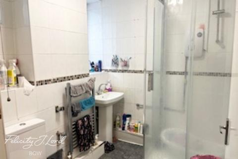 Wallwood Street, London 4 bed flat for sale