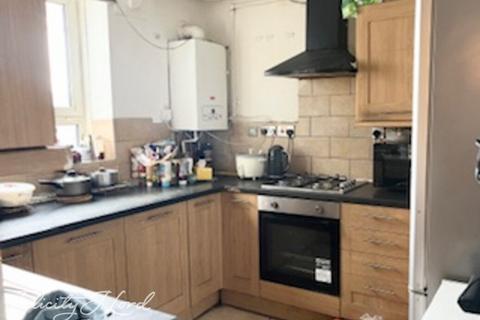 Wallwood Street, London 4 bed flat for sale
