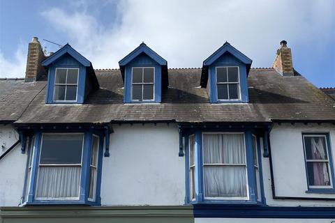 First and Second Floor Maisonette, 25... 4 bed flat for sale