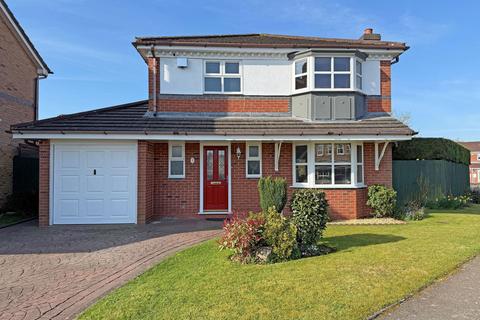 Laburnum Close, Hollywood, B47 5QW 3 bed detached house for sale