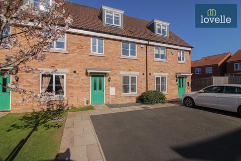 Albatross Way, Louth LN11 3 bed townhouse for sale