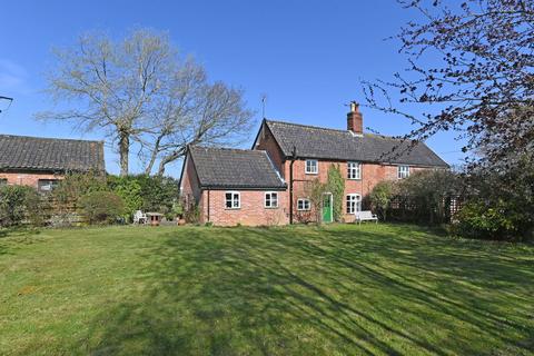 Cransford, Nr Framlingham, Suffolk 3 bed semi