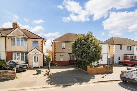 Inwood Road, Hounslow TW3 3 bed semi