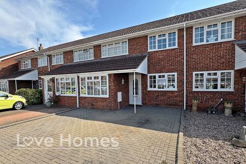 Newlands Road, Westoning 3 bed terraced house for sale