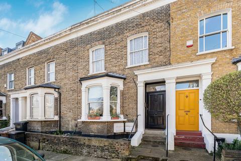Albyn Road, London SE8 2 bed ground floor flat for sale