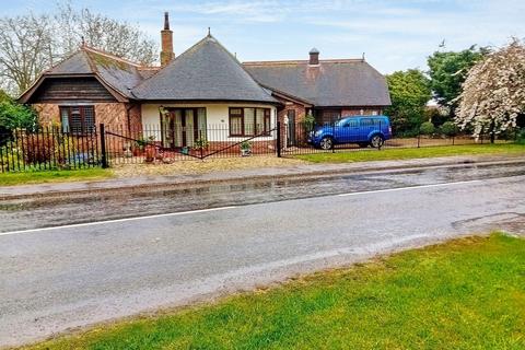 66 Station Road, Long Sutton... 4 bed bungalow for sale