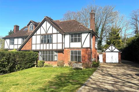 Firgrove Hill, Farnham 1 bed apartment for sale