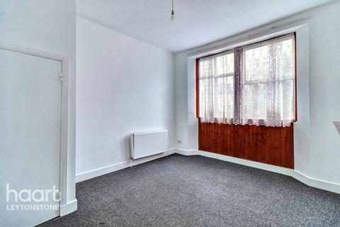 Hainault Road, London 1 bed flat for sale