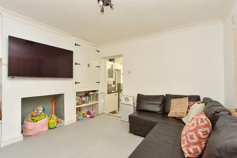 Crown Road, Sittingbourne, Kent 2 bed end of terrace house for sale