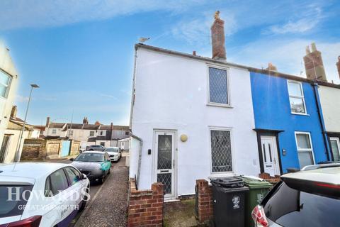 Kent Square, Great Yarmouth 2 bed end of terrace house for sale
