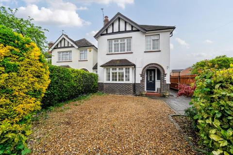 Woking,  Surrey,  GU21 3 bed detached house for sale