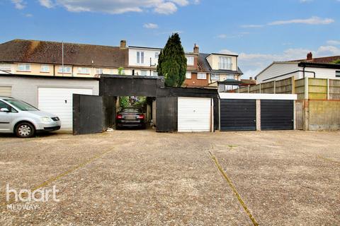 Truro Road, Gravesend 5 bed terraced house for sale
