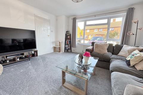 Holman Crescent, Colchester, CO3 4 3 bed end of terrace house for sale