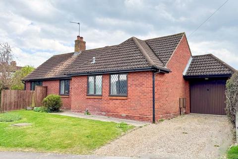 Canford Close, Chelmsford CM2 2 bed detached bungalow for sale