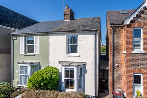 Cleveland Road, Chichester 2 bed semi
