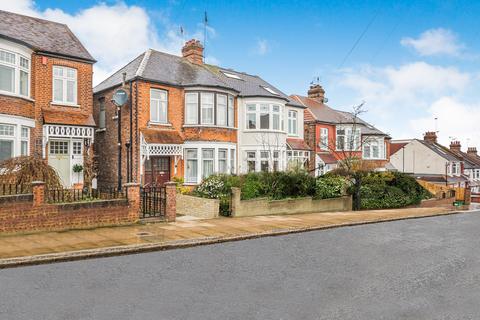 Blake Road, London N11 3 bed semi