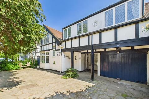 Coulsdon Road, Coulsdon CR5 5 bed detached house for sale