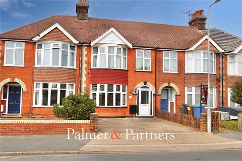 Cliff Lane, Ipswich, Suffolk, IP3 3 bed terraced house for sale