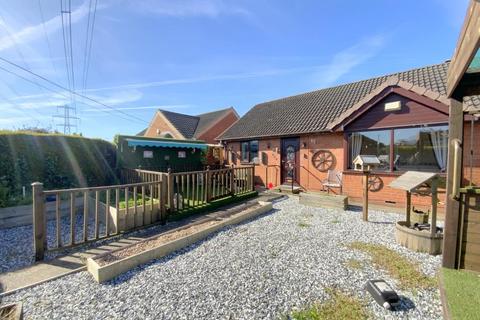 Albatross Drive, Grimsby 2 bed detached bungalow for sale