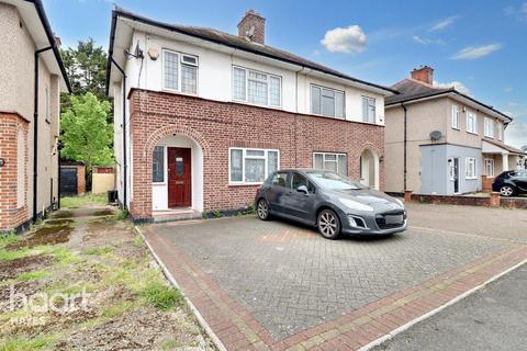 Bradenham Road, Hayes 3 bed semi