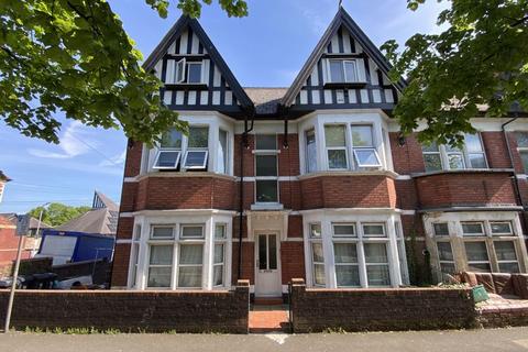 Large HMO