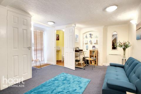 Beacon Road, Chatham 3 bed semi