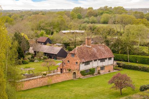 Sissinghurst Road, Biddenden, Kent, TN27 7 bed detached house for sale