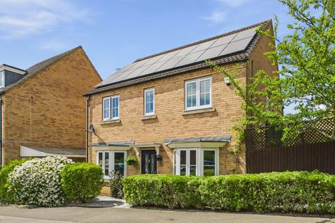 Sandpiper Way, Leighton Buzzard, LU7 4 bed detached house for sale