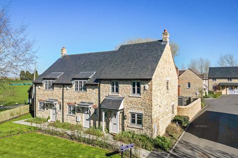 Little Kineton 2 bed cottage for sale