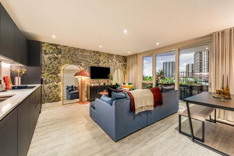 Plot 931, 931 at Dagenham Green, Kent... 3 bed apartment for sale