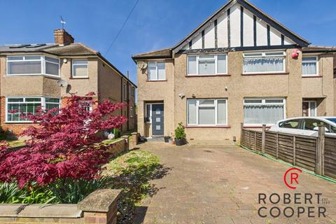 Woodlands Avenue, Eastcote... 3 bed semi