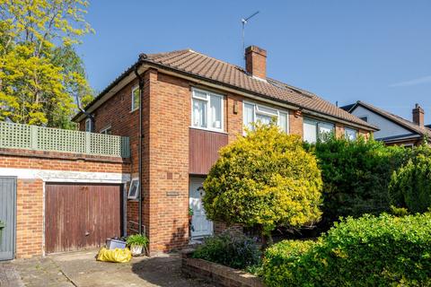 Chatsworth Way, West Dulwich, London... 3 bed semi