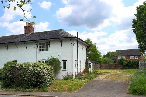 Gaulby Lane, Stoughton, Leicestershire 2 bed semi