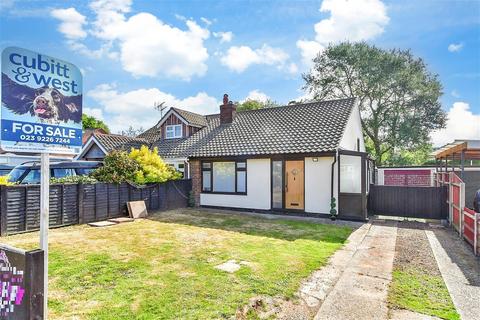 Harvest Road, Waterlooville, Hampshire 2 bed semi