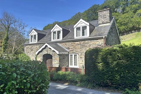 Friog, Fairbourne, Gwynedd, LL38 2 bed detached house for sale