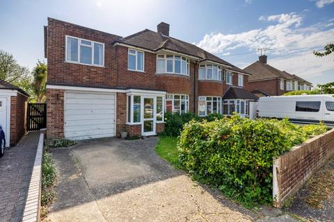 Willowbed Drive, Chichester 4 bed semi