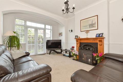 Campbell Avenue, Ilford, Essex 5 bed end of terrace house for sale