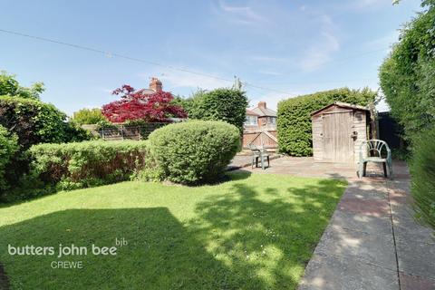 77 Manor Way, Crewe CW2 6JU 3 bed semi
