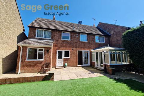 Keeble Close, Tiptree CO5 4 bed semi