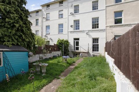 Barnpark Terrace Teignmouth TQ14 8PS 2 bed flat for sale
