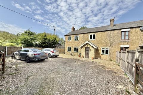 Sacketts Hill, Broadstairs 4 bed semi