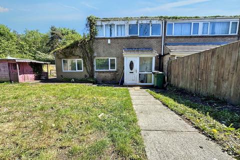 Rowan Avenue, Washington, Tyne and... 3 bed semi