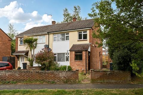 Viney Avenue, Romsey, Hampshire, SO51 3 bed semi