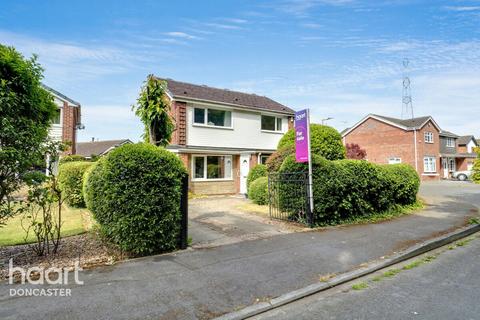 Hesketh Drive, Kirk Sandall, Doncaster 4 bed detached house for sale