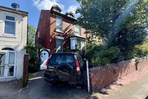 32 Slade Road, Swinton, Mexborough... 3 bed semi