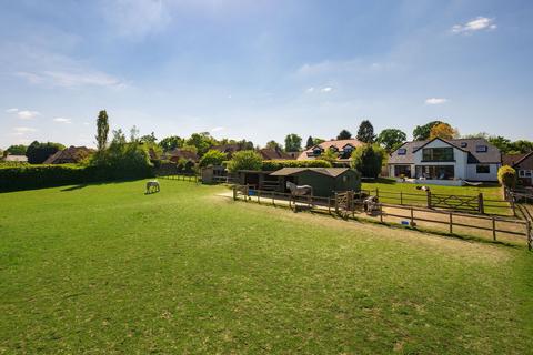 Knights Lane, Ball Hill, RG20 4 bed detached house for sale