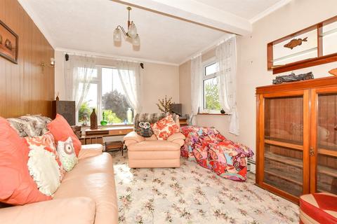 Melbourne Avenue, Dover, Kent 3 bed semi