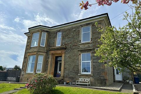 14 Stewart Street, Kirn, Dunoon, PA23 5 bed flat for sale