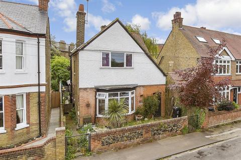 Walmsley Road, Broadstairs, Kent 3 bed detached house for sale